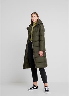 ONLCAMMIE LONG QUILTED COAT - зимнее пальто