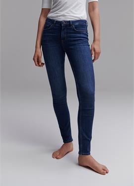 ELMA - джинсы Skinny Fit