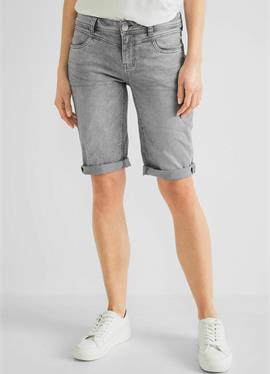 CASUAL FIT - джинсы шорты