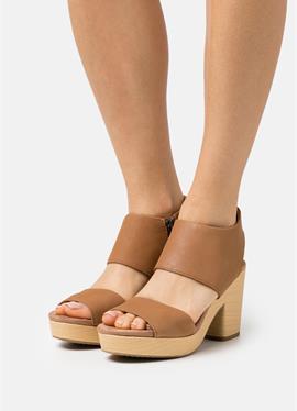 MAJORCA PLATFORM - сандалии на высоком каблуке