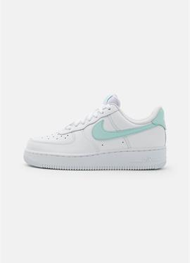 AIR FORCE 1 07 FLYEASE - сникеры low