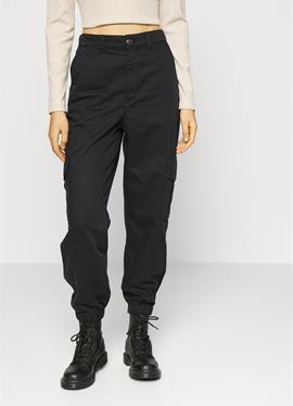 HOLLY RELAXED CARGO PANT - брюки карго