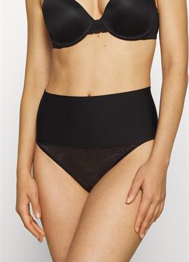 TAME YOUR TUMMY SHAPING THONG FIRM CONTROL - Shapewear