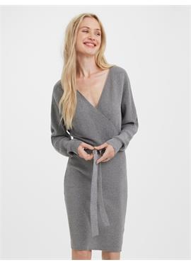 VMHOLLYREM V NECK DRESS - платье