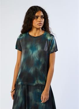 Шорты SLEEVED в TYE A DYE STRETCH - блузка