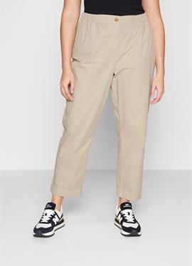 TAPERED PULL ON PANT - брюки