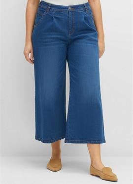 Широкие брюки - Flared джинсы