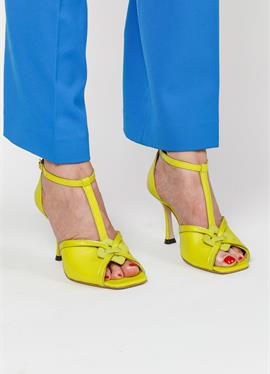 CAMILLA - сандалии на высоком каблуке