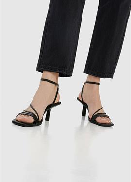 TIRAS - сандалии с ремешком