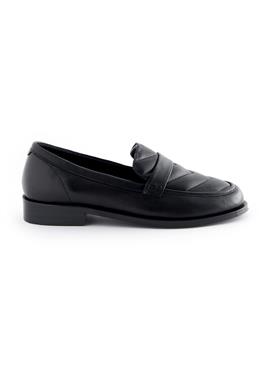 FOREVER COMFORTÂ® LEATHER QUILTED LOAFERS - слипперы