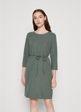 VMCINA 3/4 SHORT DRESS - вязаное платье