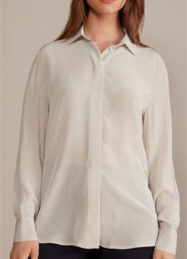 Блузка рубашечного покроя