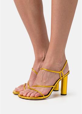 SCULPT - сандалии на высоком каблуке