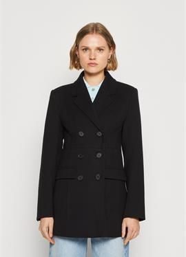 CAISA SLIM - короткое пальто