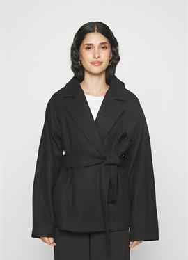 BELTED шорты COAT - короткое пальто