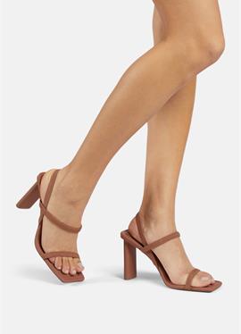 STRAPPY OKURRA - сандалии с ремешком